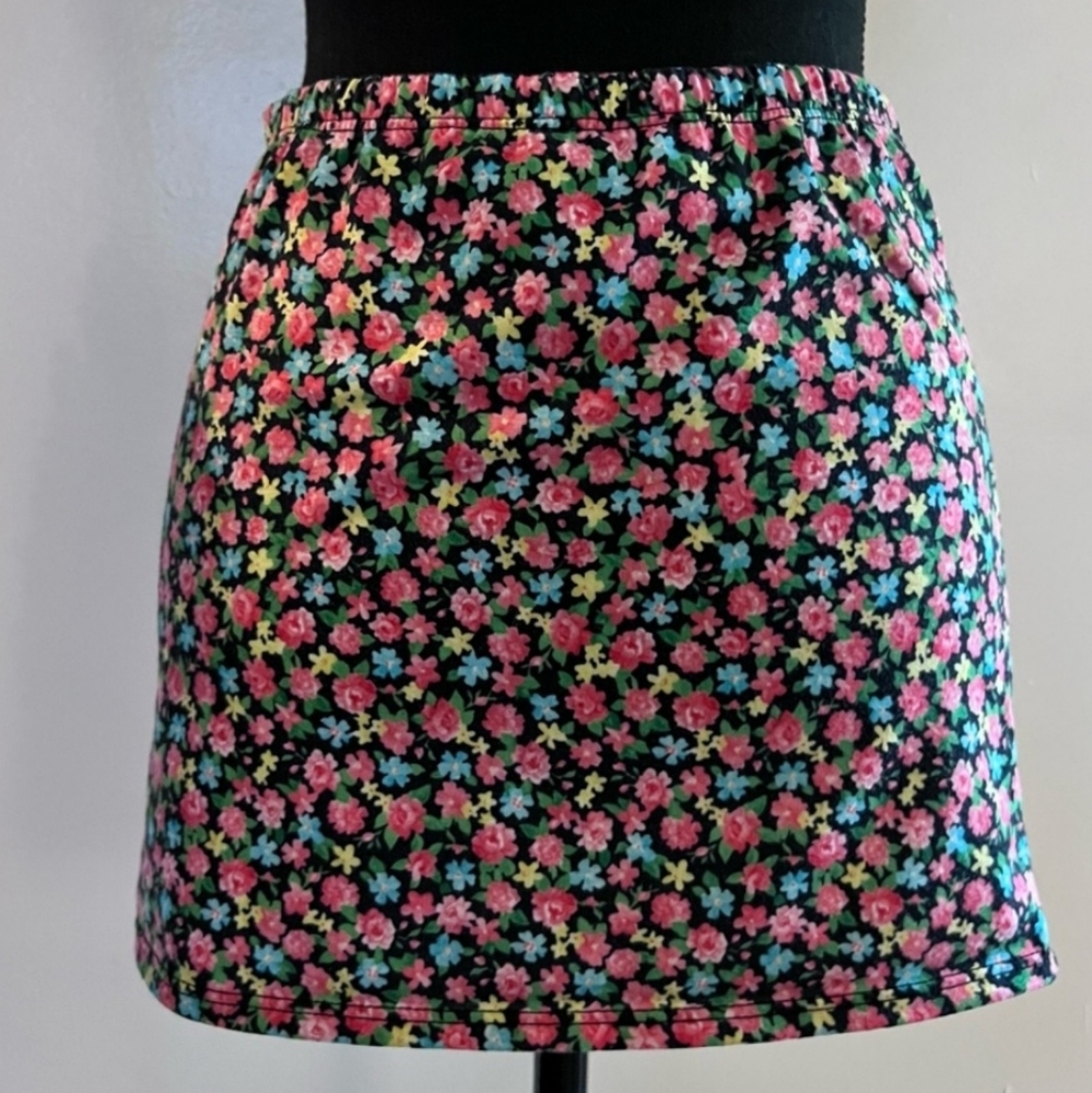 Free People Intamitely Women's Pink Floral Mini Skirt Size Medium - Picture 4 of 4